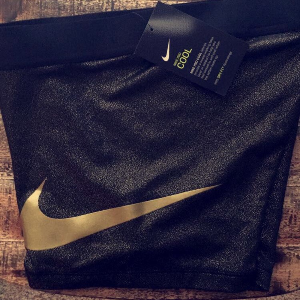 Women’s NIKE PRO COOL Dri-Fit compression shorts